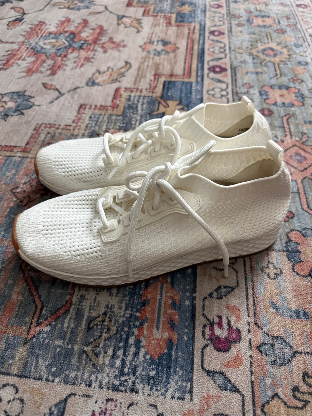 J/SLIDES White Knit Athletic Sneakers